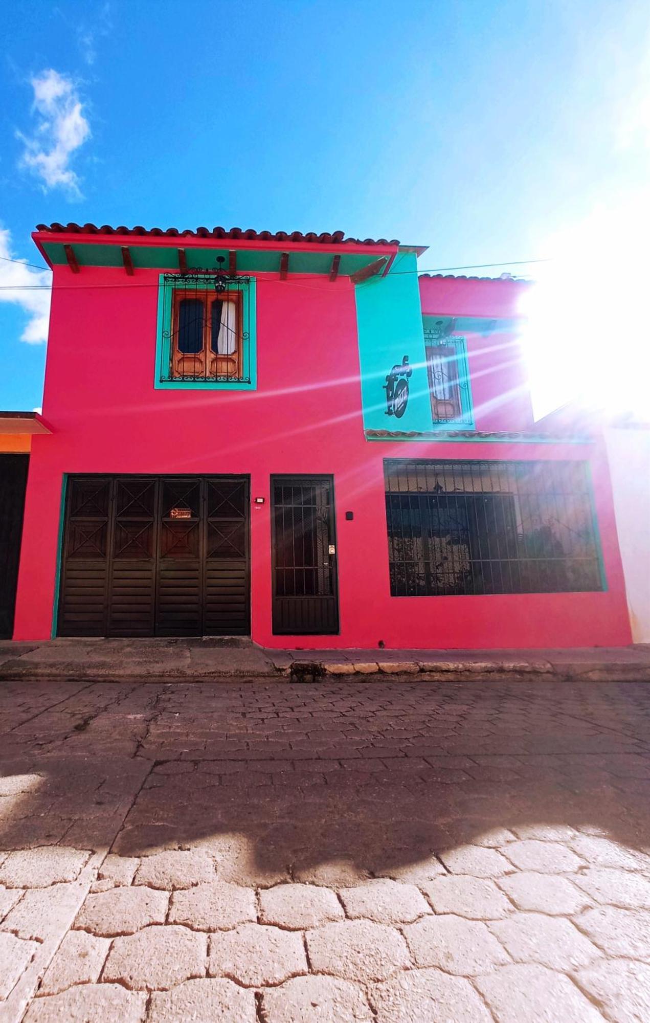לינה וארוחת בוקר San Cristóbal de Las Casas Kaza Muta מראה חיצוני תמונה